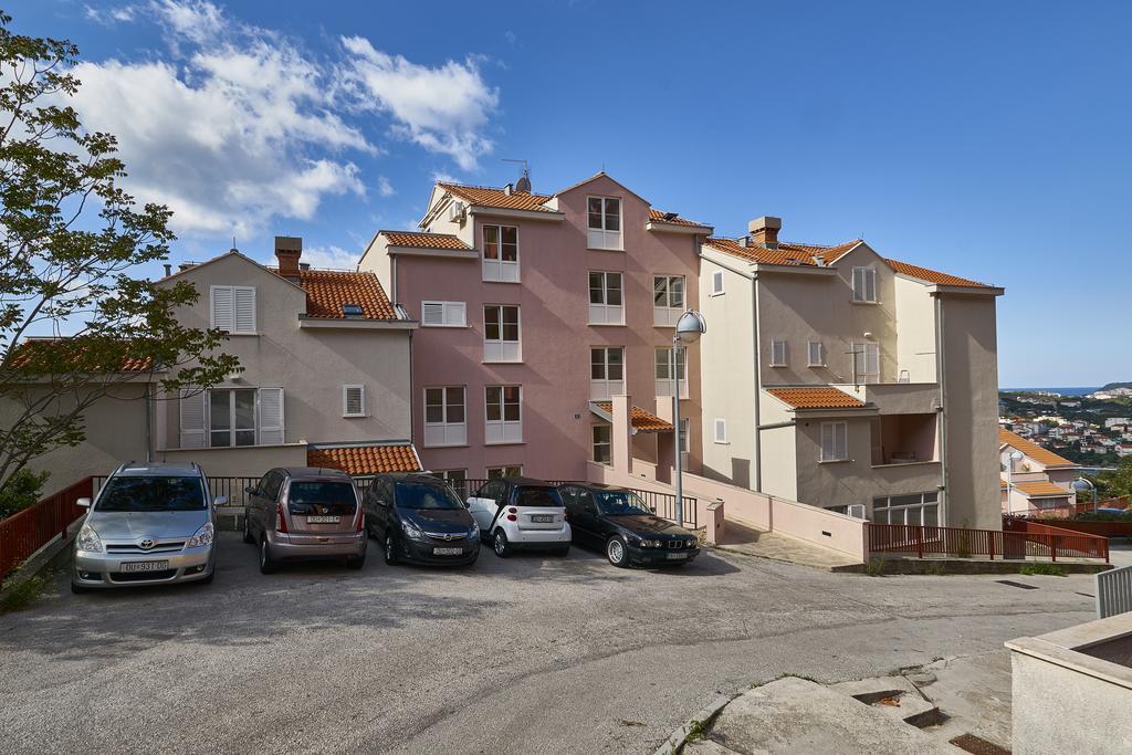 Lucy'S View Apartment Дубровник Екстериор снимка