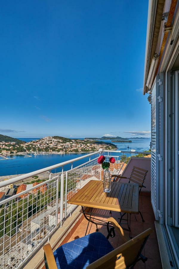 Lucy'S View Apartment Дубровник Екстериор снимка